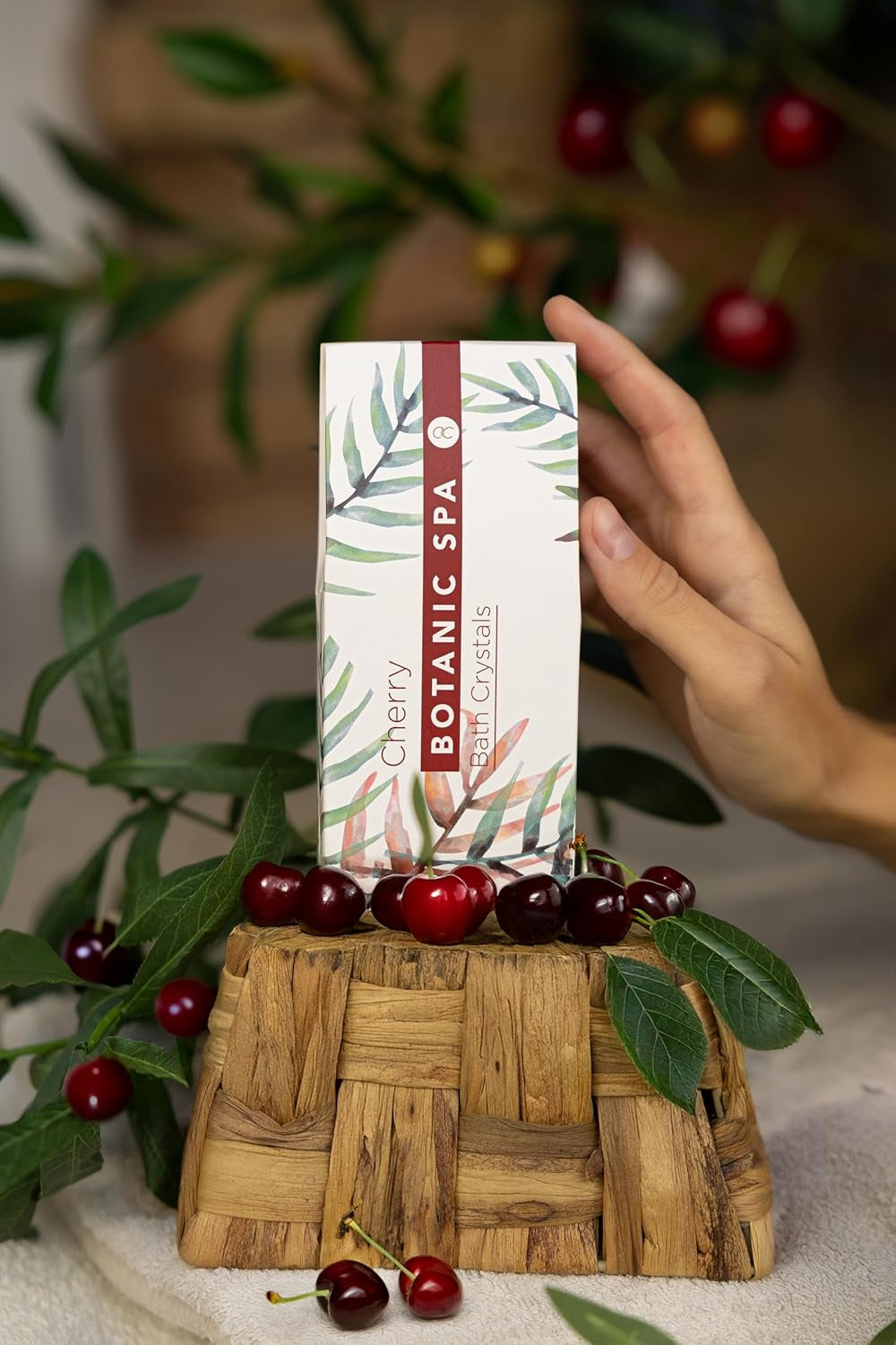 - Set De Bain Pour Femme CHERRY SPA Dans Un Panier - Set De Soins 4 Pièces Avec Gel Douche, Sel De Bain & Lotion Pour Le Corps - Cadeau Bien-Être Anniversaire Ou Saint-Valentin | 150 Ml De Gel Douche, 60 Ml De Lotion Pour Le Corps, 150 G De Sel De Bain, Éponge En Maille De 10 G, Panier En Jonc De Mer